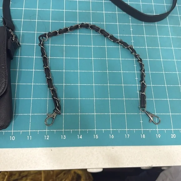 Studded Black Skull Embossed Crossbody Bag Purse Vegan Faux Leather 10x6.5x2 - Picture 12 of 12